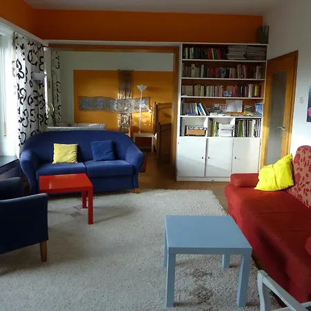 O11- Grosszuegige Im Kuenstlerhaus Apartamento *