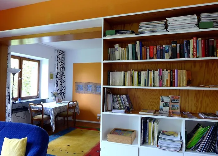 O11- Grosszuegige Im Kuenstlerhaus