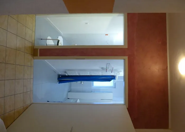 O11- Grosszuegige Im Kuenstlerhaus Appartement